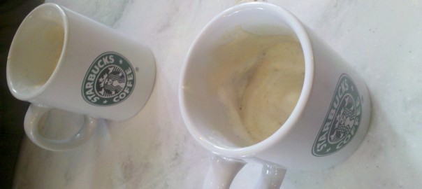 Kaffee mit Sojamilch (im Starbucks, Manchester)